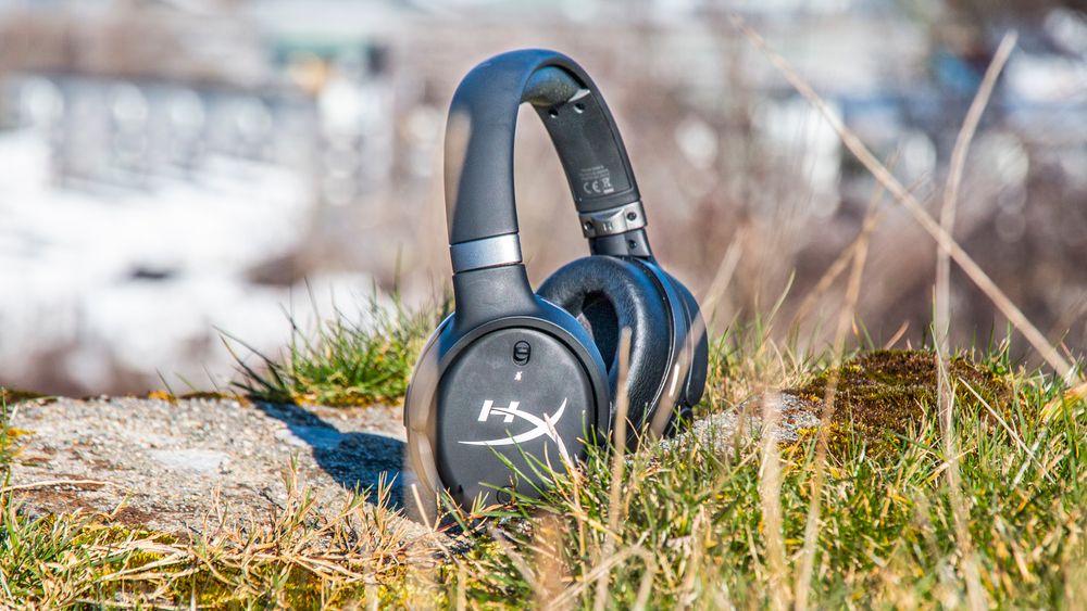 TEST: HyperX Cloud Orbit S Gamer.no TEST: HyperX Cloud MIX Gamer.no